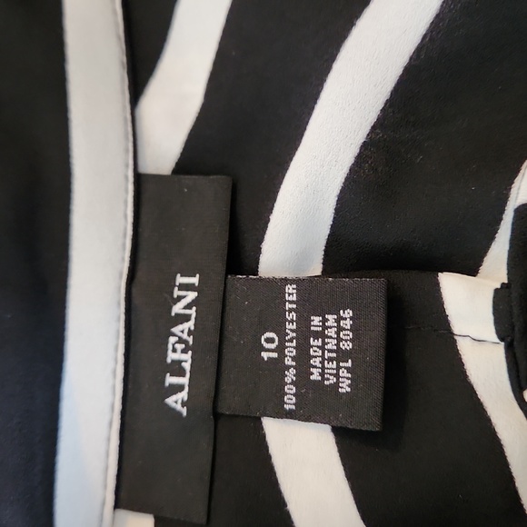 Alfani duster - Picture 10 of 11